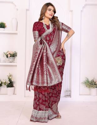 maroon georgette silk blend blend woven laheriya zari saree 5
