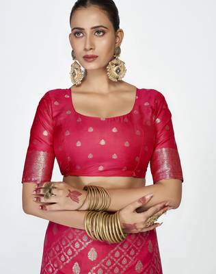 pink faux banarasi art silk blend woven zari saree 4