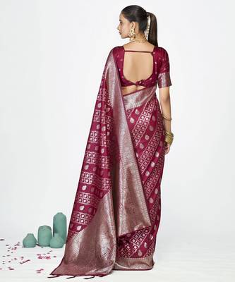 burgundy faux banarasi art silk blend woven zari saree 2