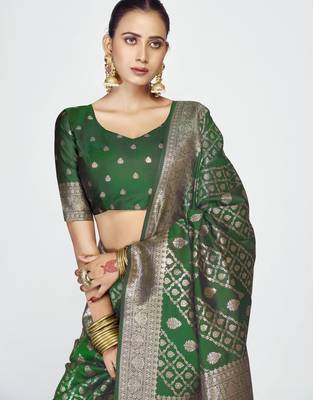 green faux banarasi art silk blend woven zari saree 3