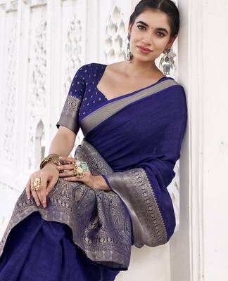 blue chinon woven saree trendy girlie looks 4
