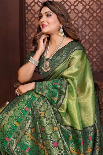 green faux banarasi tissue silk blend blend woven rich paithani ethnic partywear saree