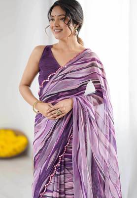 Georgette digital print saree with foil mirror work scalloped border 5