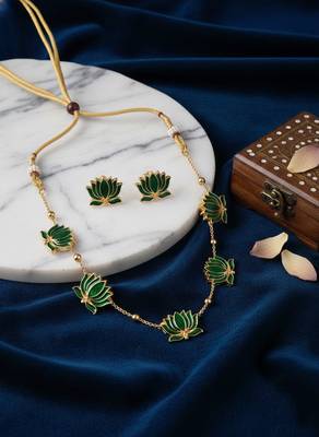 Antique green floral motif necklace set 1