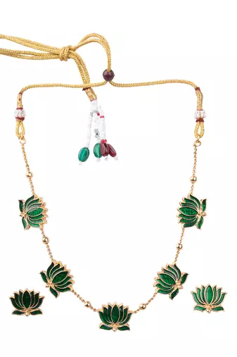 Antique green floral motif necklace set