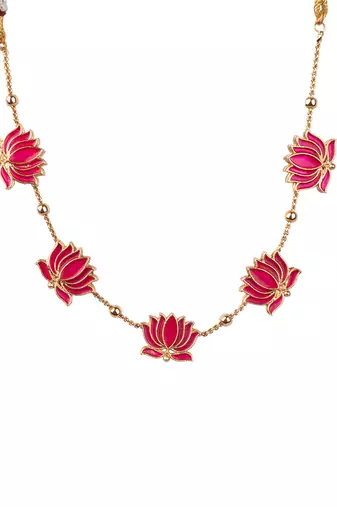 Antique pink floral motif necklace set