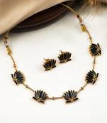 Antique black floral motif necklace set