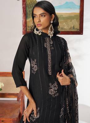 Black organza embroidered salwar suit 3