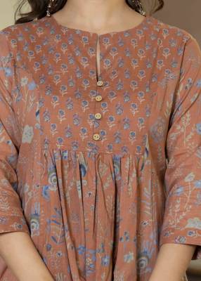 Women cotton printed round nack 3/4 sleeves calf length flared kurta pant and dupatta set 3