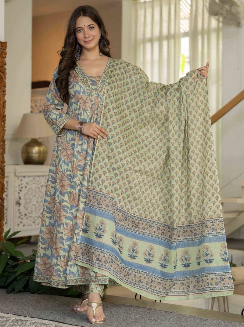 Women cotton printed v-nack 3/4 sleeves calf length flared kurta pant and dupatta set