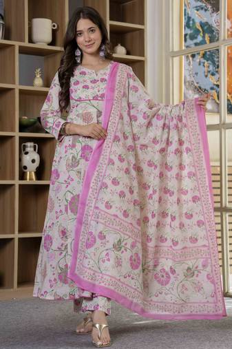 Women cotton printed round nack 3/4 sleeves calf length flared kurta pant and dupatta set