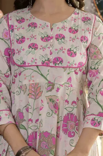 Women cotton printed round nack 3/4 sleeves calf length flared kurta pant and dupatta set