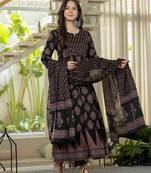 Women cotton printed round nack 3/4 sleeves calf length flared kurta pant and dupatta set