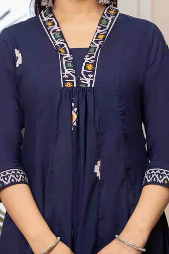 Women cotton printed v-nack 3/4 sleeves calf length flared kurta pant and dupatta set