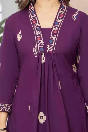 Women cotton printed v-nack 3/4 sleeves calf length flared kurta pant and dupatta set