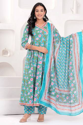 Women cotton printed v-nack 3/4 sleeves calf length angrakha kurta pant and dupatta set