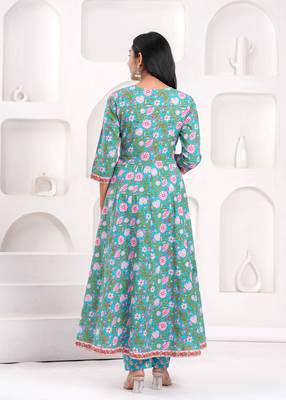 Women cotton printed v-nack 3/4 sleeves calf length angrakha kurta pant and dupatta set 2