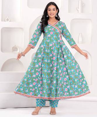 Women cotton printed v-nack 3/4 sleeves calf length angrakha kurta pant and dupatta set 4