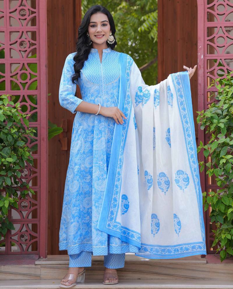 Women cotton printed mandarin collar nack calf length flared kurta pant and dupatta set
