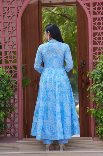 Women cotton printed mandarin collar nack calf length flared kurta pant and dupatta set