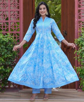 Women cotton printed mandarin collar nack calf length flared kurta pant and dupatta set 3