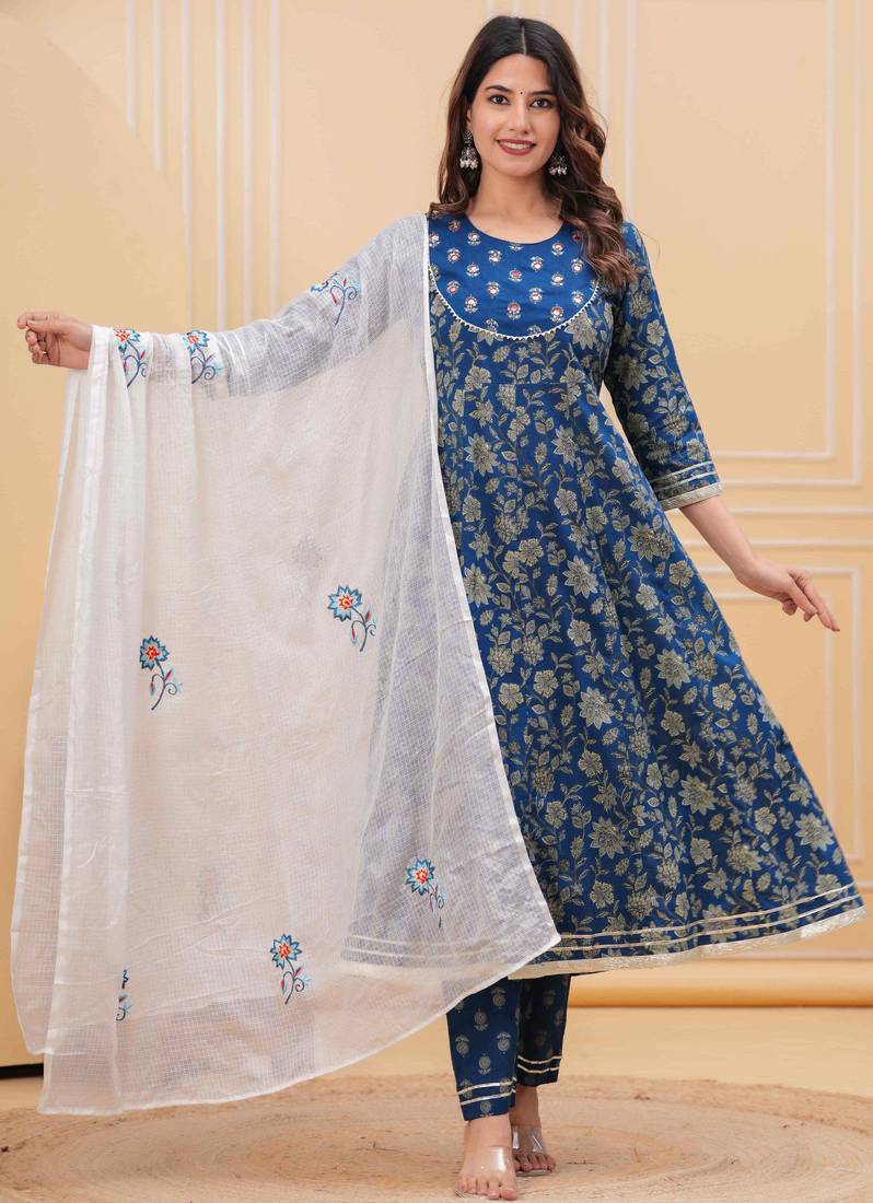 Women cotton printed round nack calf length flared kurta pant and dupatta set