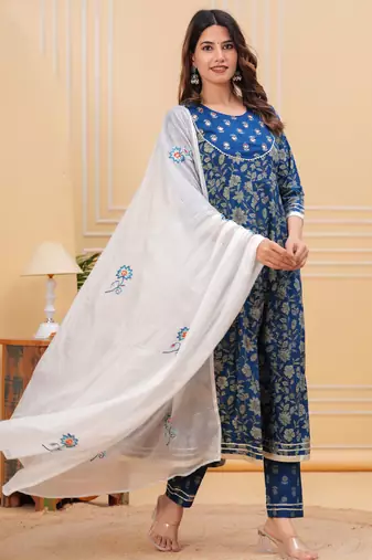 Women cotton printed round nack calf length flared kurta pant and dupatta set