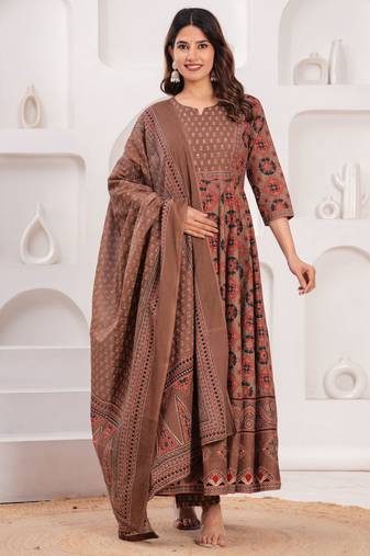 Women cotton printed round nack calf length flared kurta pant and dupatta set
