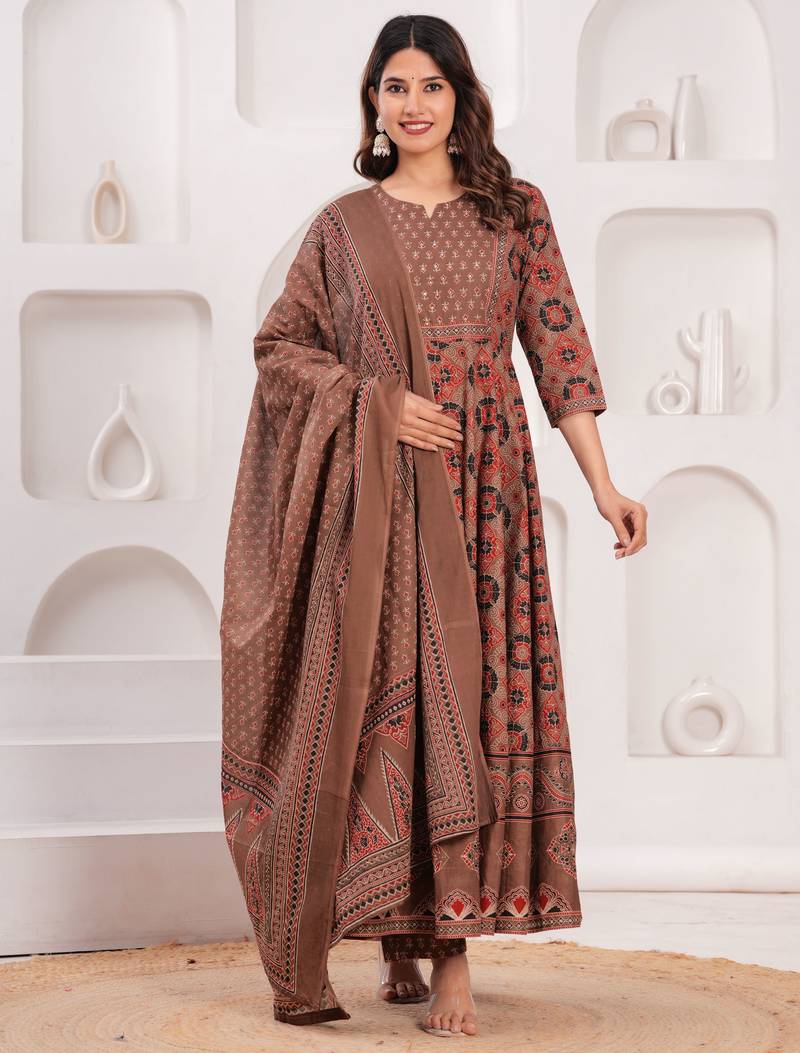 Women cotton printed round nack calf length flared kurta pant and dupatta set