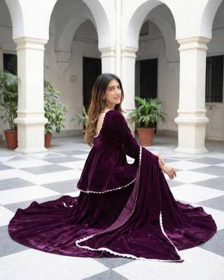 Wine Velvet Kurta with Dupatta 4