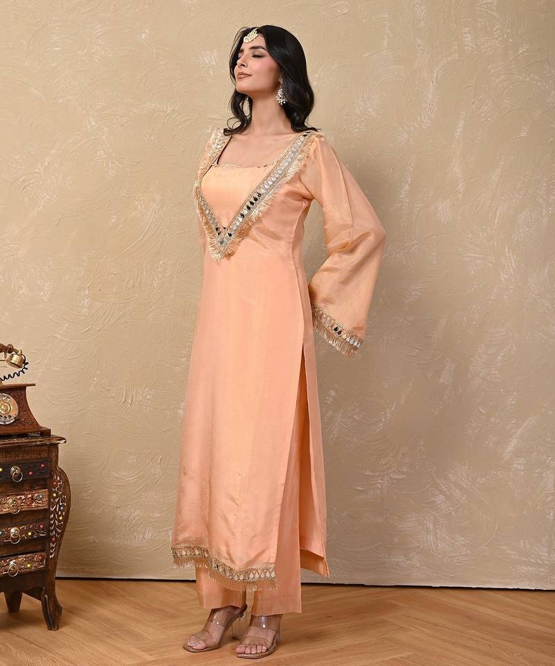 Peach cosmo aaina kurta set