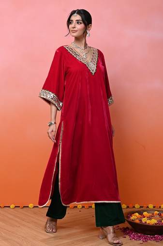 Pink velvet aaina kurta set