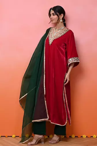 Pink velvet aaina kurta set