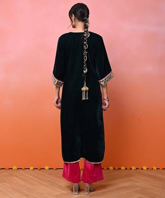 Green velvet aaina kurta set 2