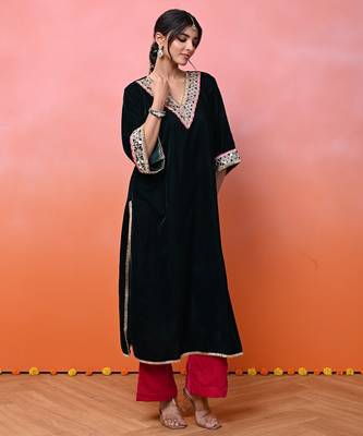 Green velvet aaina kurta set 3