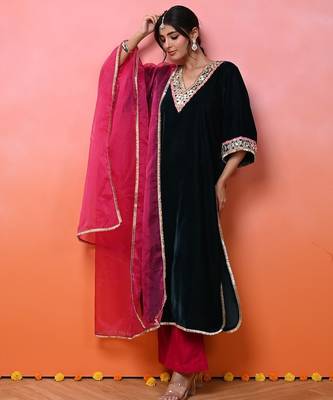 Green velvet aaina kurta set 5