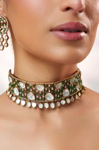 Two tone Plated kundan green stones choker necklace set