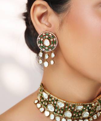 Two tone Plated kundan green stones choker necklace set 5