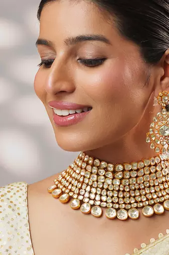 Gold plated kundan choker necklace set