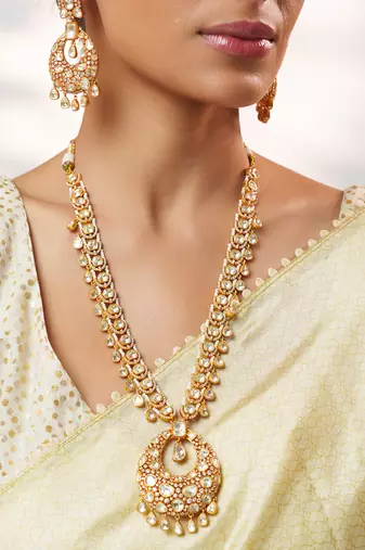 Gold plated kundan necklace set