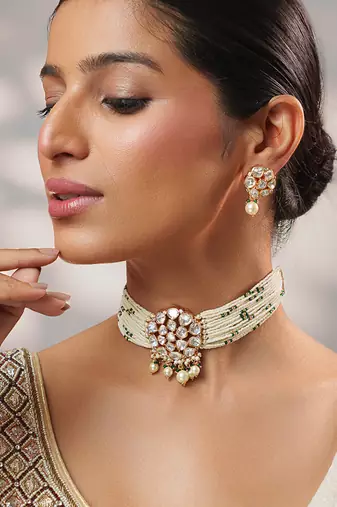 Gold plated kundan pearl choker necklace set
