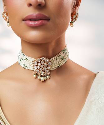 Gold plated kundan pearl choker necklace set 4