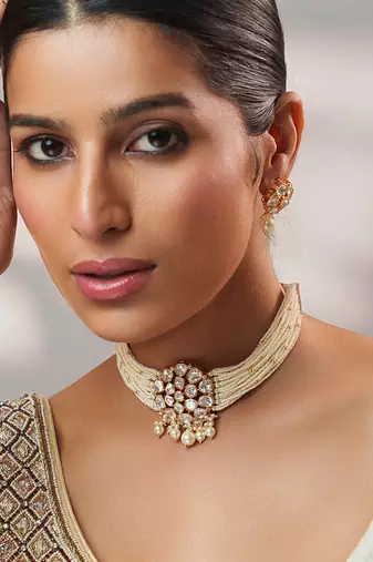 Gold plated kundan pearl choker necklace set