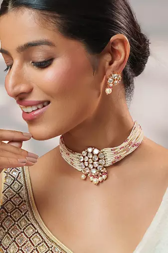 Gold plated kundan pearl choker necklace set