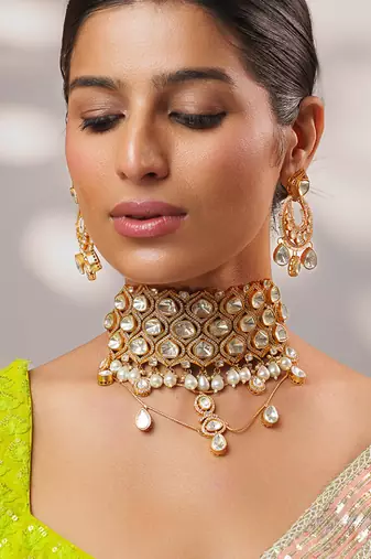 Gold plated kundan choker necklace set