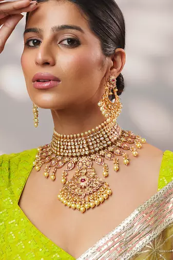 Gold plated kundan necklace set