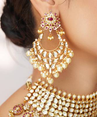 Gold plated kundan necklace set 5