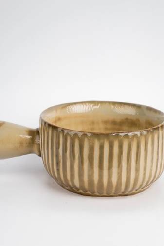 Clay current bowl