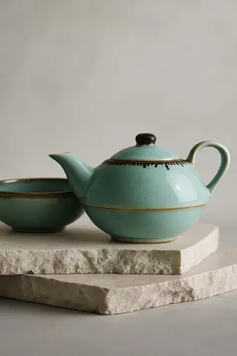 Midnight pour tea set for one