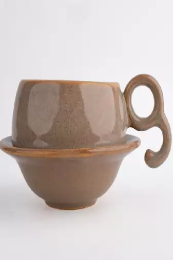 Curio noir tea set